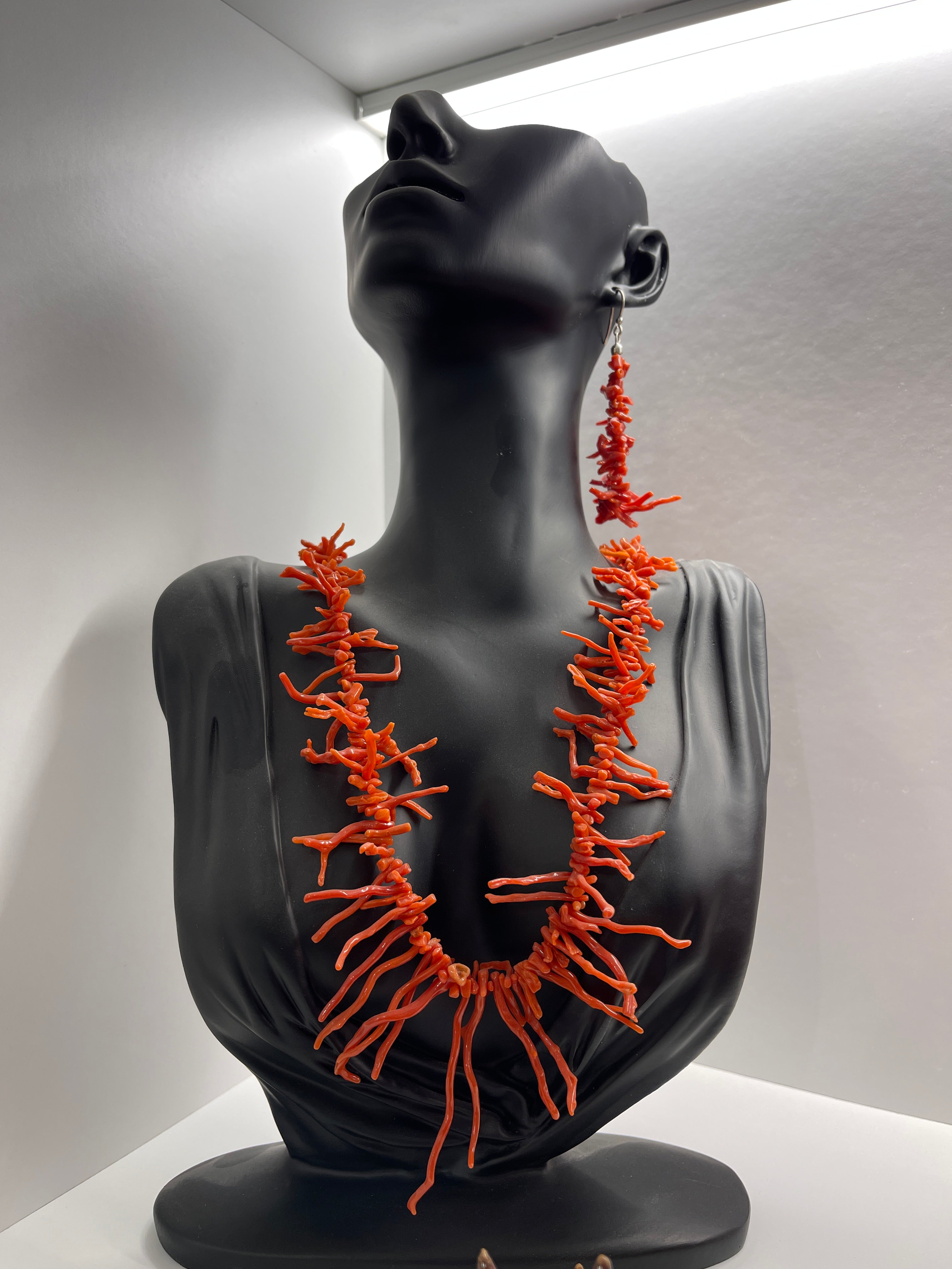 Orecchini frangia in corallo rosso del Mediterraneo